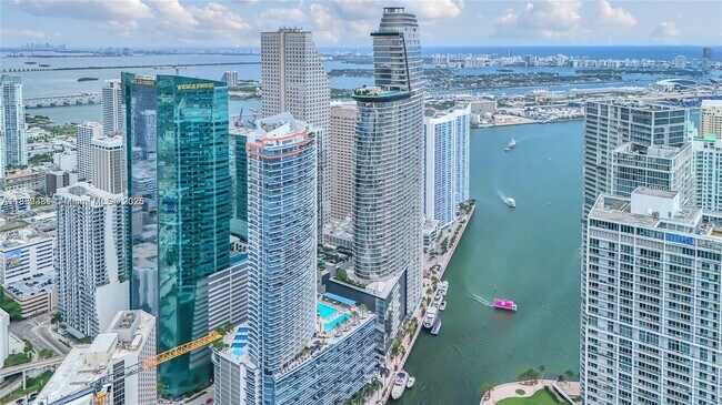 Photo - 200 Biscayne Blvd Way Unit PH5402