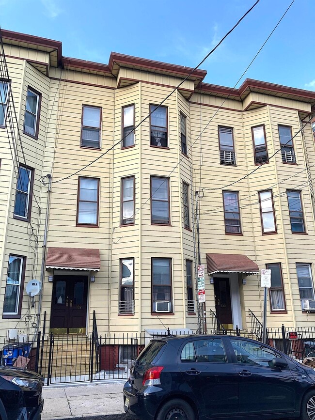 Photo - 132 Griffith St Condo Unit 2