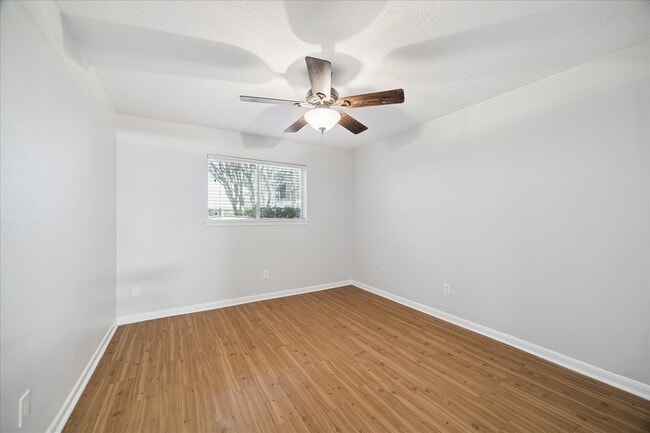 Building Photo - 1645 W Main St