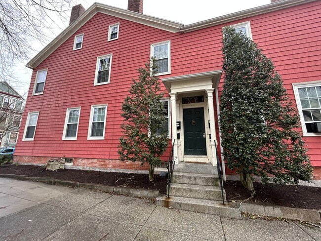 Photo - Walnut Street (246) - S Unit 44 7th street  2