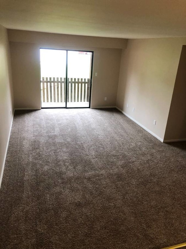 Photo - Chelsea Square Apartments