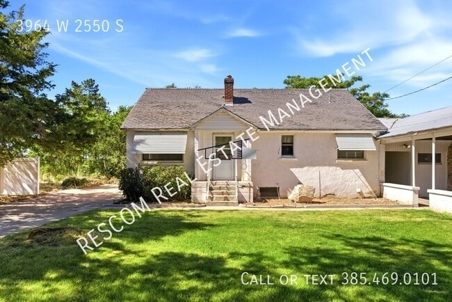 Photo - 3964 W 2550 S