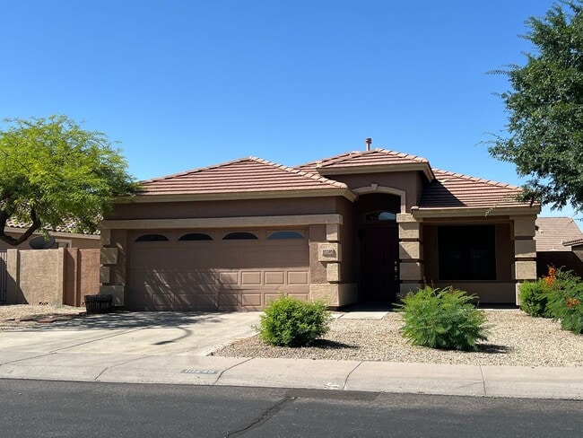 Move in ready near Baseline & Crismon: Vil... - Move in ready near Baseline & Crismon: Vil... Casa