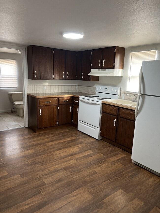 Photo - 207 1/2 S Clayton St