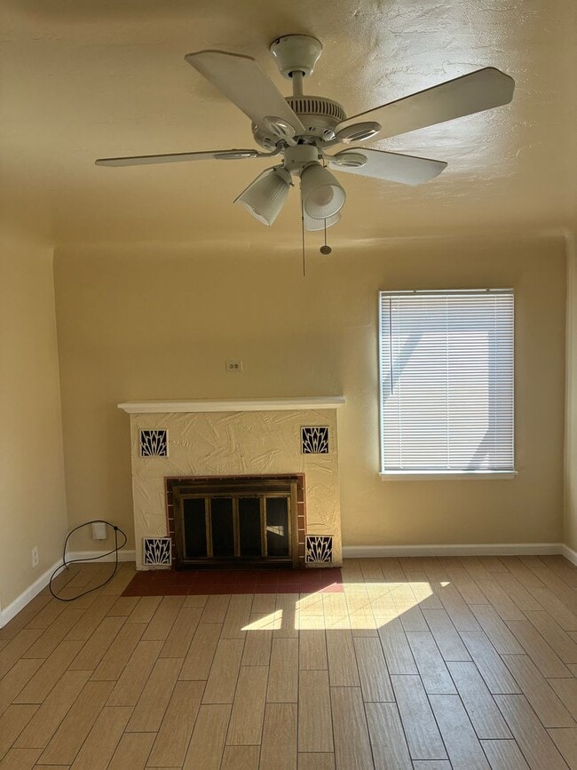 Photo - 3 Bedroom 1 Bath Home Central Lemoore