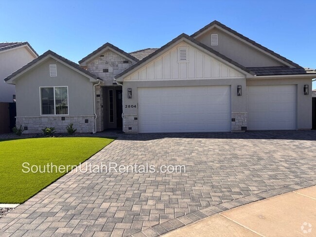 Building Photo - Beautiful 4 bed | 3 Bath | 3 Car Garage of... Rental