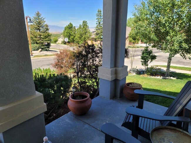 Photo - 1725 Longbranch Dr