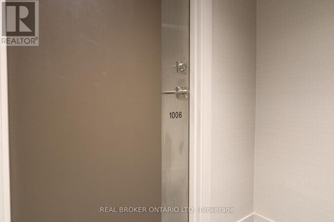 Photo - 2093 Fairview St Unité 1006