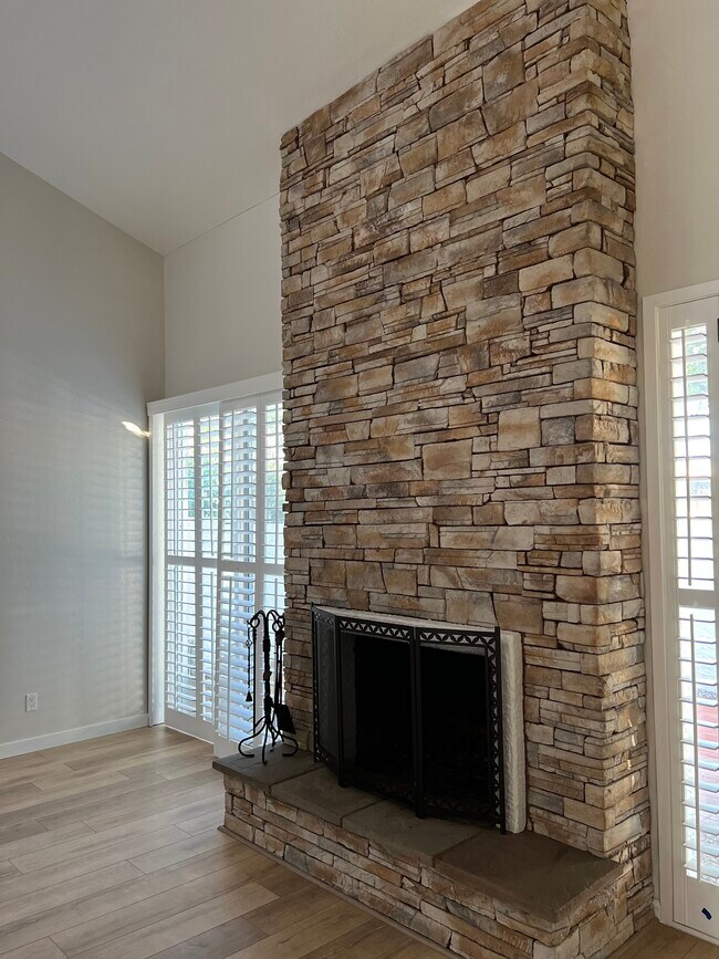 Photo - 8150 N Central Ave