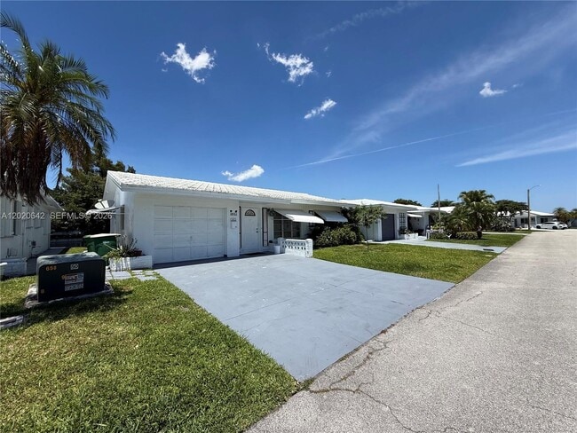 Building Photo - 8107 NW 58th Pl