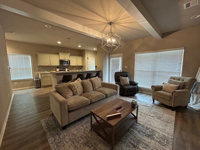 511 Hayes Ln