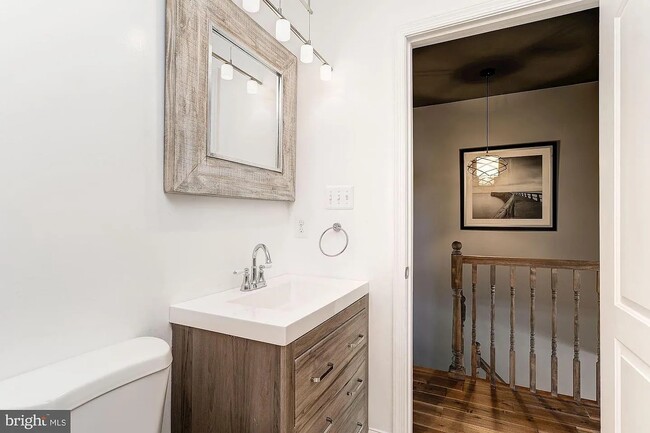 Photo - 811 Venable Ave