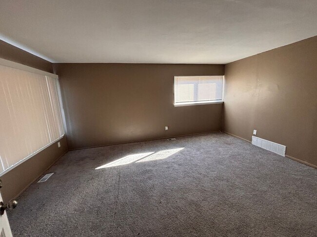 Photo - 20221 Tireman Ave