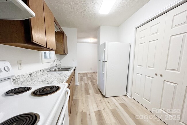 Photo - 312 N Linwood Ave