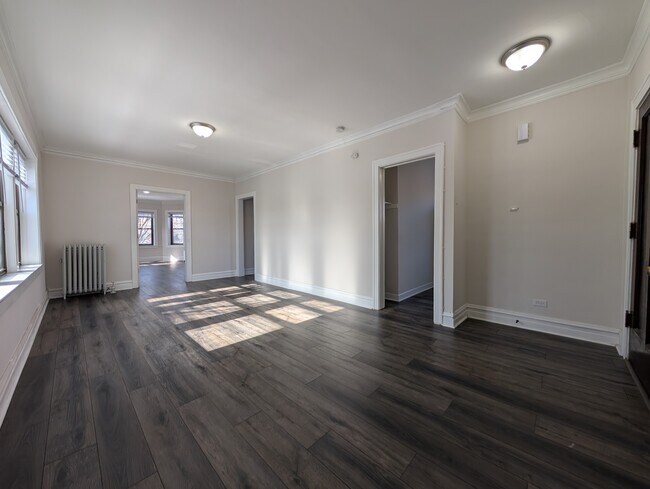 Photo - 5817 W Berteau Ave Unit 5820-2