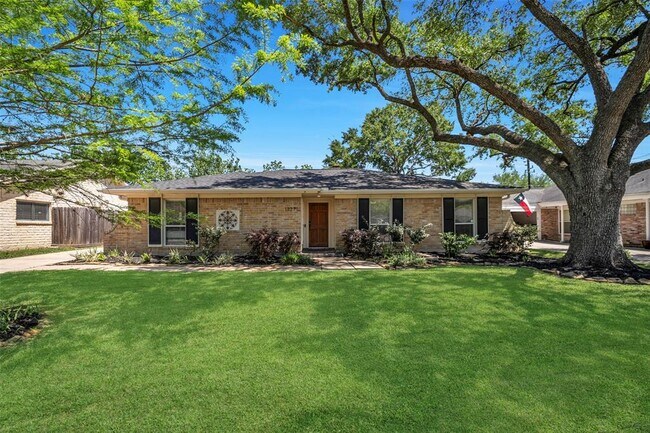 Photo - 1727 Shannon Valley Dr House