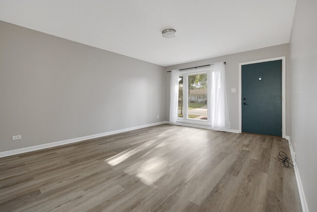 1031 Maple Ln