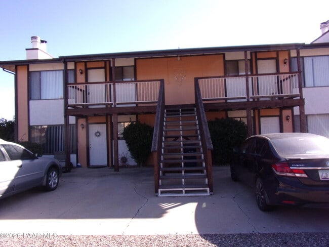 Building Photo - 1299 Tapadero Dr Unit A
