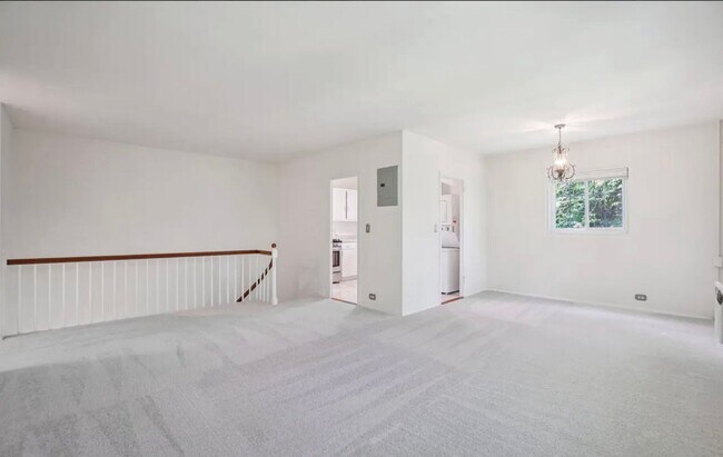 Photo - Charming Tree-Top Condo in Historic Parkfa...