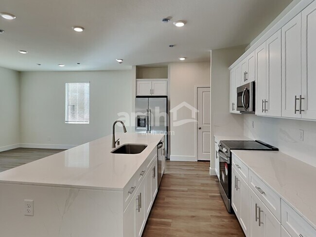 Photo - 8917 Dwarf Chin Ave