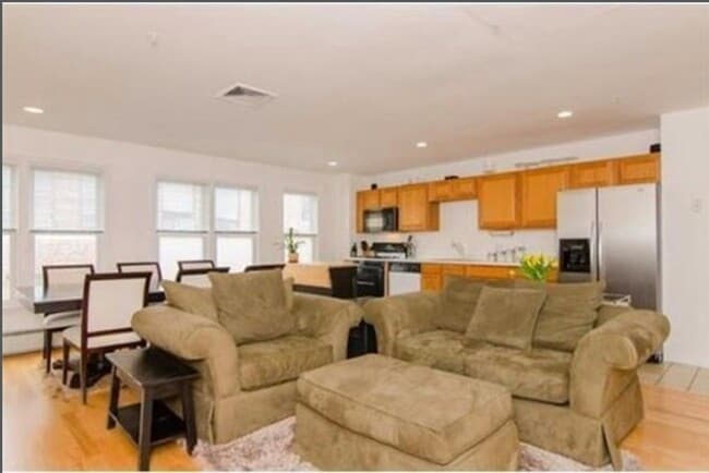 Photo - 1 Davenport St Townhome