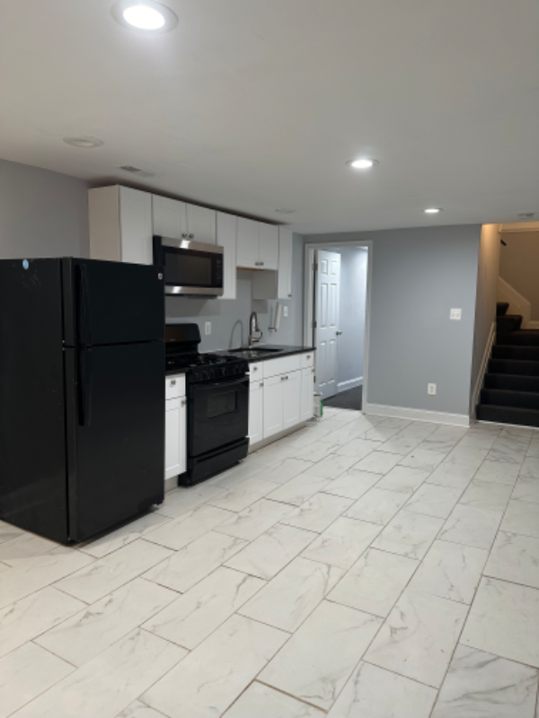 Building Photo - 1128 Poplar Grove St Rental