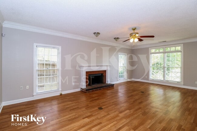 Photo - 7780 Hawkcrest Dr