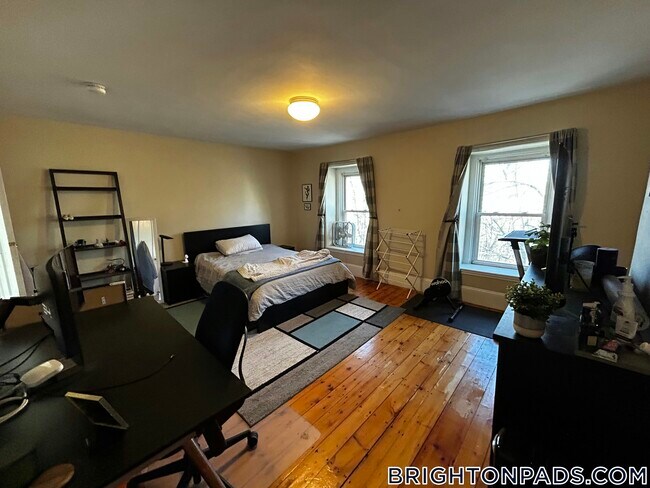 Photo - 14 Woodmont St