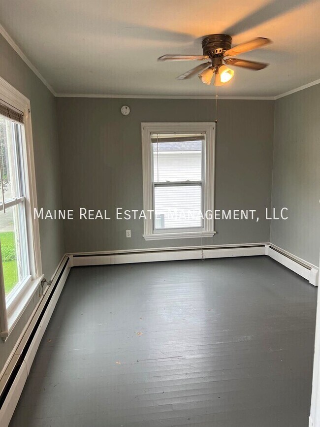 Photo - 232 Center St Unidad 3