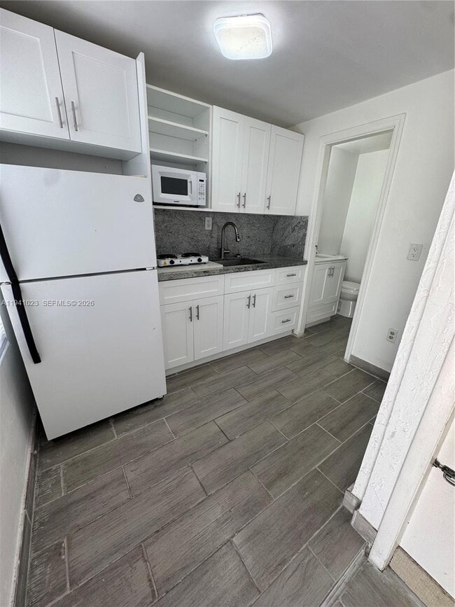 Building Photo - 10245 SW 37th Terrace Unit C