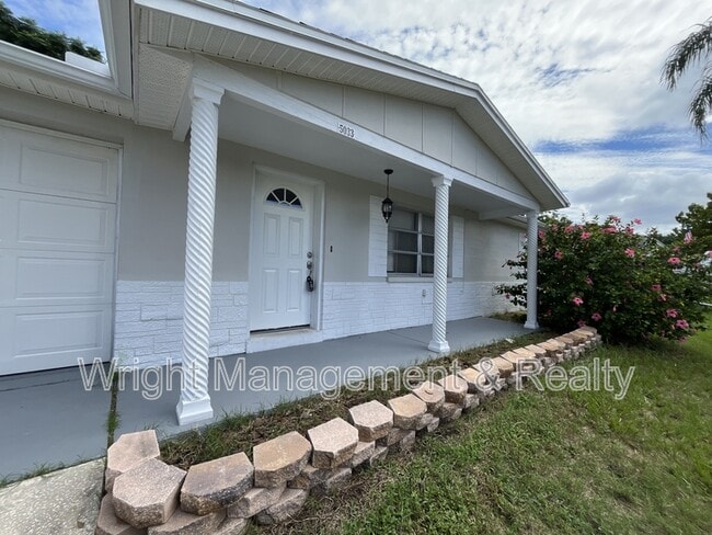 Photo - 5033 Farley Dr