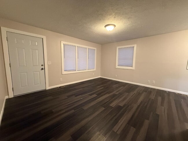 Photo - 4012 E 30th St