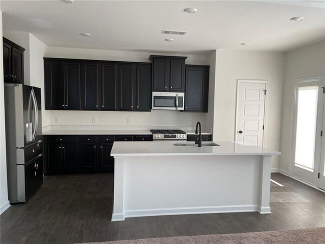 Photo - 31 Pineview Dr