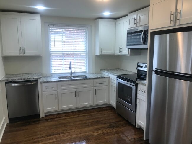 Photo - 908 Honor Heights Dr Unit 1