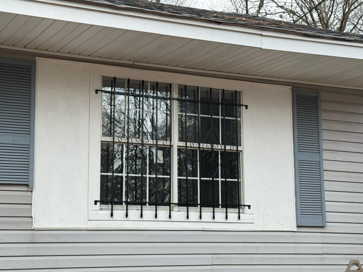 Photo - 320 E Leavell Woods Dr