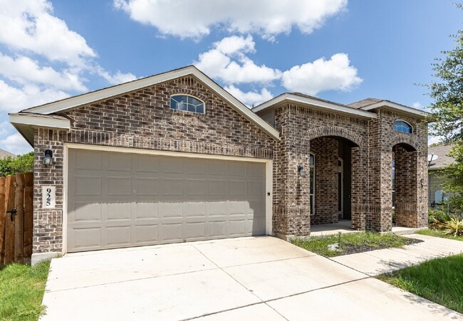 Building Photo - 925 Cypress Ml Rental