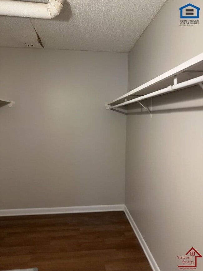 Photo - 915 S Seminole Dr