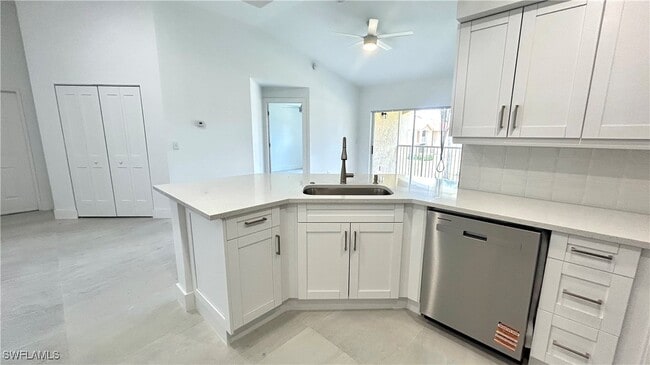 Building Photo - 8275 Ibis Club Dr Unit 705 Rental