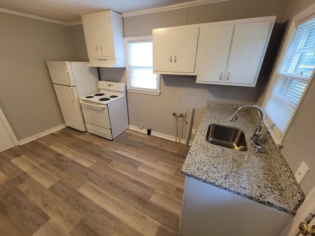 Photo - Your Cozy New Home Awaits in Burlington!