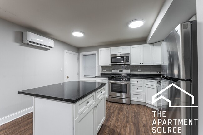 Photo - 5736 N Winthrop Ave Unit 5736 North Winthrop Ave