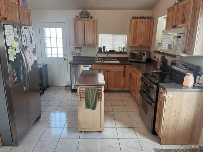 Photo - 800 S 3rd W St