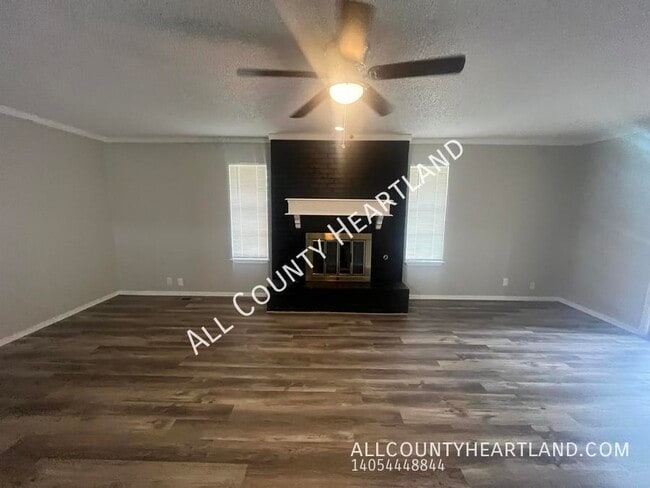 Photo - 6406 Galaxie Dr