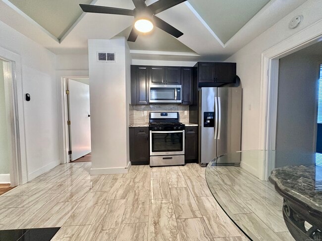 Photo - 928 Townsend Ave Unit 1