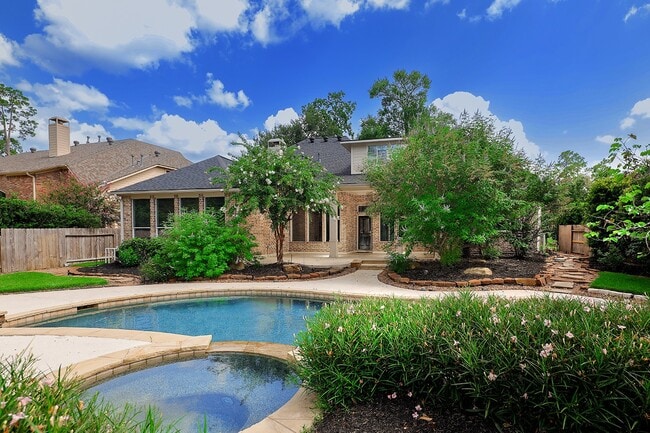 Photo - 50 Marquise Oaks Pl