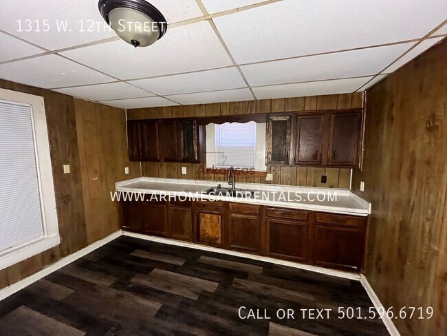 Photo - 1315 W 12th St