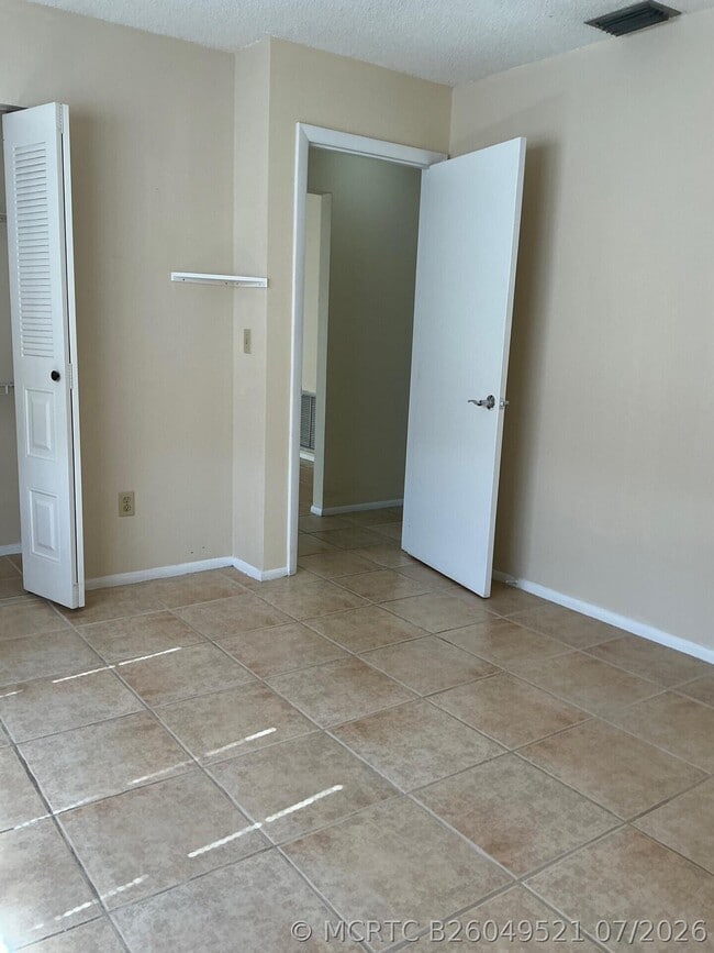 Photo - 1537 SE Arenson Ln