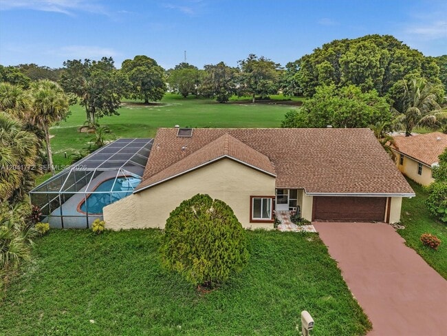 Building Photo - 8813 NW Paradise Ct