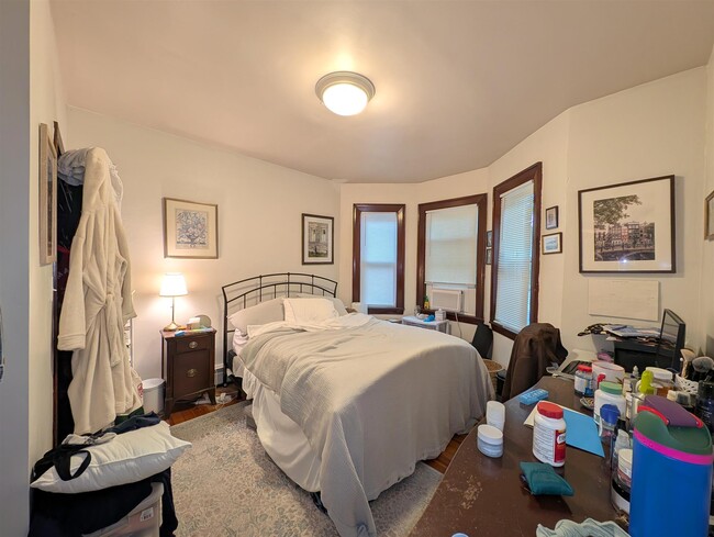 Photo - 14 Chandler St Unit 1