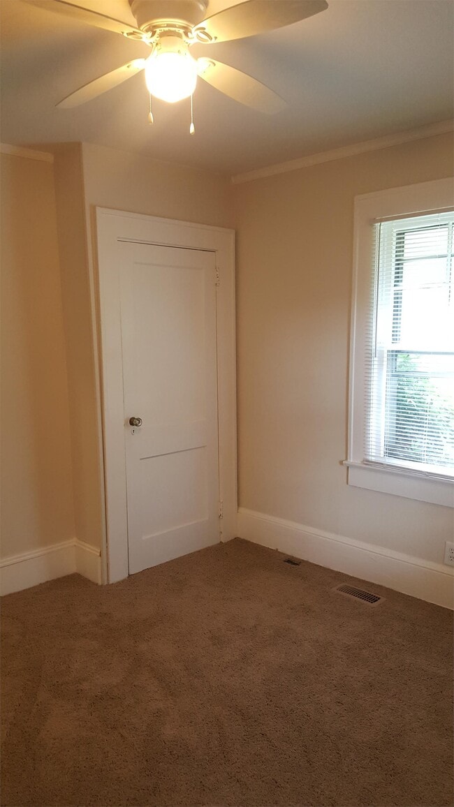 Photo - 607 Highland St