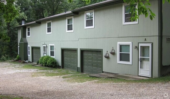 Building Photo - 1221 E Nimisila Rd Rental